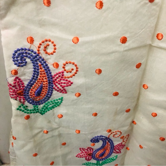 Embroidered kurta ethnic wear - Picture 6 of 8